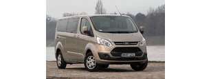 Ford Turneo kisbusz bérlés